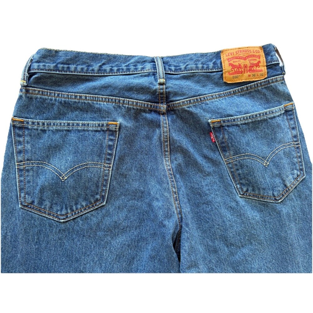 Levi’s 550 Jeans Mens 36x32 Relaxed Fit Medium Wash Straight Leg Denim - Picture 4 of 9